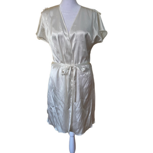 Oscar de la Renta Ivory Satin Robe